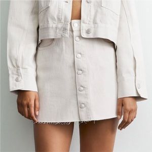 ZARA | Off White Button Front Denim Skirt